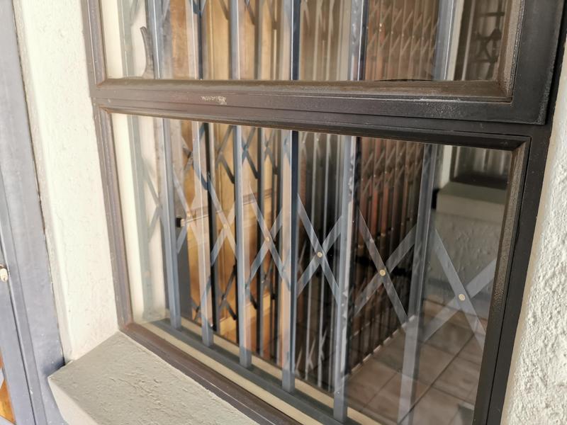 To Let 1 Bedroom Property for Rent in Die Bult North West